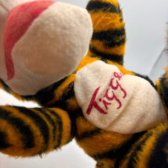 Vintage Walt Disney Productions Winnie the Pooh * Friends 8" Retro Tigger Plush - Picture 7 of 9
